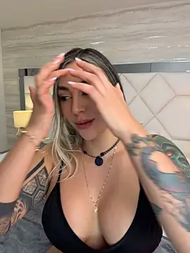 Miacoleman_ - big squirt 💦💦💦