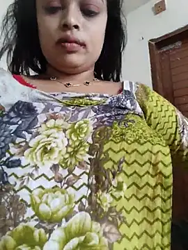 Pinky-2 - Oiling My Sexy Pussy Hole