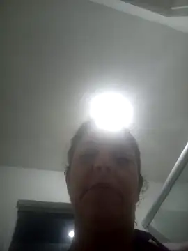 Mimadinha85 - Mostrar meu grelinho melado