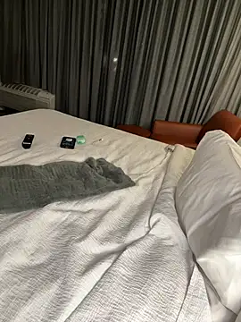 Kikikitti - FUCK MY 😸 with 16 INCHES