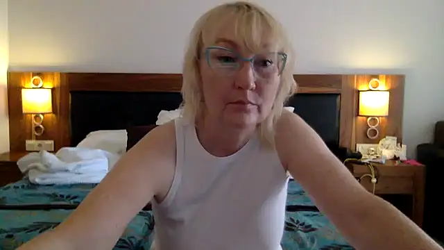 Zeyona's Live XXX Chat