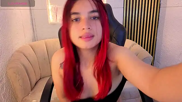 Foxxy_cherry_cn - full naked + milk