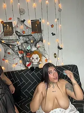 Morgan_Sky - suck pussy sky+ finger pusssy