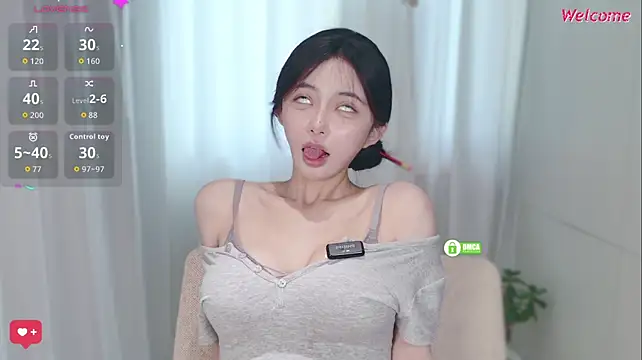 476952- - 换新麦克风