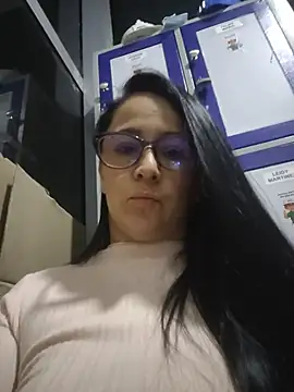 Sex_Annie - Dildo en el coño mojado