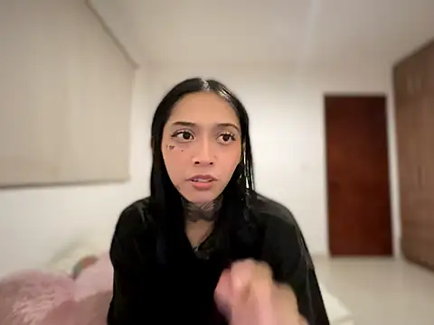JIORYOvO - 🖤flash boobs