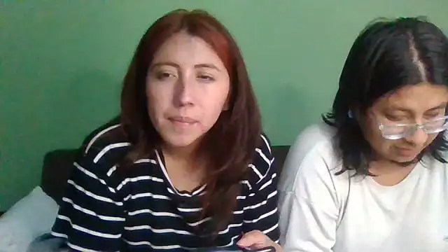 Sarah12333 - bañarnos juntas