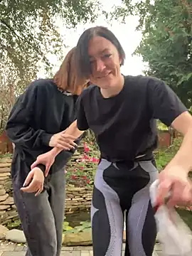 CherryBombs- - NAKED BUTT TWERKING
