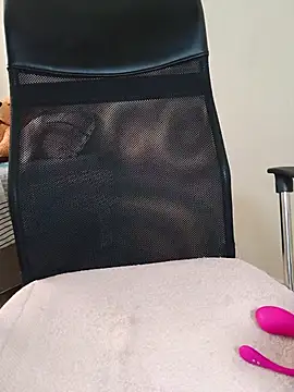Paris_Layla - 💫 Shake boobs ✨️