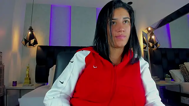 Samantha_hotly