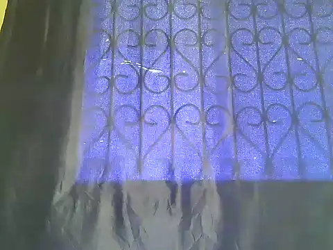 Queen_beautyy - HELP BEAUTY GET A NEW DILDO DADDIEY