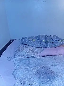 Petite_Nana
