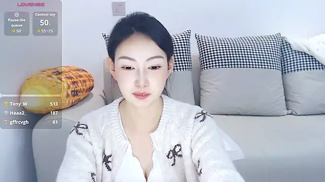 Anan_882 - 大姨妈结束回来啦！今天4点下播！目标完成49tk转盘任选2个