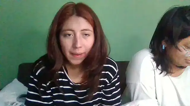 Sarah12333 - bañarnos juntas