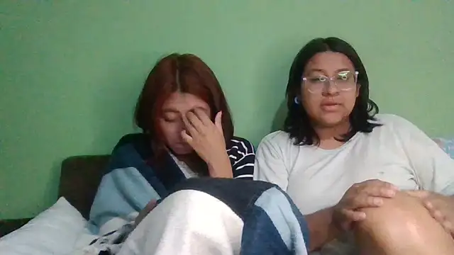 Sarah12333 - bañarnos juntas