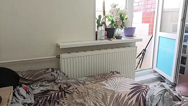 Charlotte_wow - SHOW PUSYY ~ SPREAD LEGS