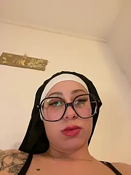 Queenlo_xxx - gagne 2 vidéos très HARD🔥