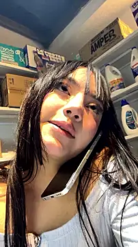MayyBonita - OIL BOOBS + SHOW ASS HIDDEN