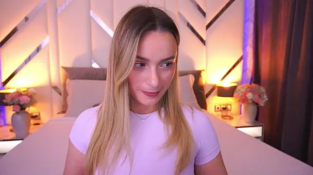LindsieGreyy - wet pussy
