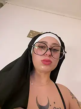 Queenlo_xxx - gagne 2 vidéos très HARD🔥