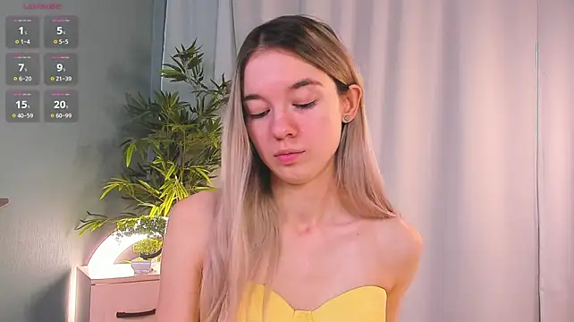 WhiteKellyx - 😈Take off my top😍