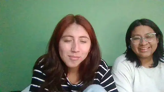 Sarah12333 - bañarnos juntas