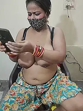 S_Shila_90 - BOOBS FLASH