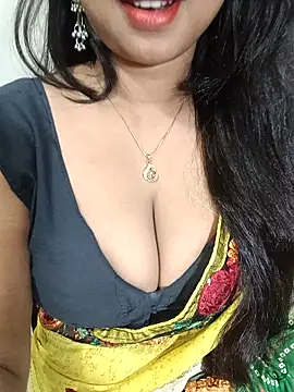 Miss_alina07 - Pussy show on 10 mint