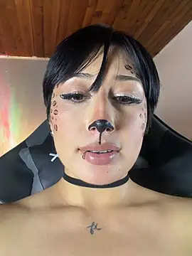 SaralynnnX - Play with my pussy
