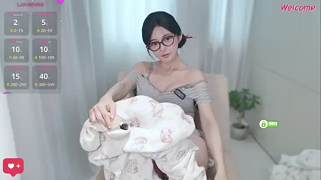 476952- - 换新麦克风