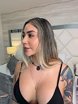 Miacoleman_ - big squirt 💦💦💦