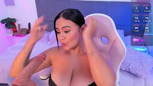 Katia_bigboobs1 - hey katia kiss