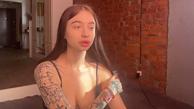 ImChatty_Alice - show my big boobs 5 mins