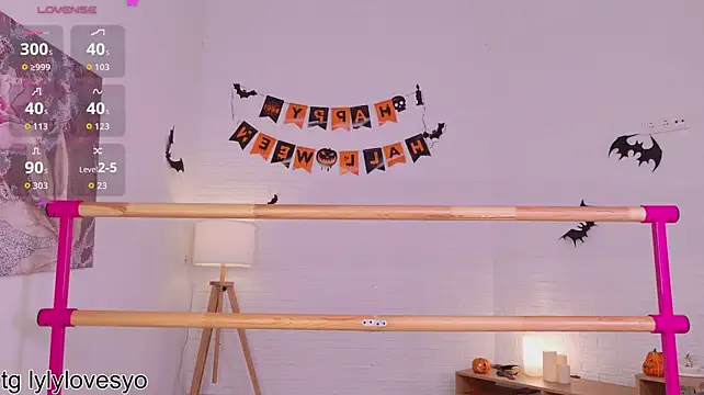 Lylylovesyou - closeup bodytour