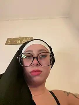 Queenlo_xxx - gagne 2 vidéos très HARD🔥