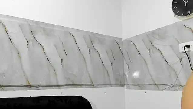 Amberrprincess - Erotic dance close to the camera—don't m