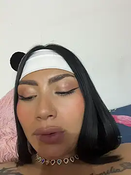 Kylie_brazt - Naked