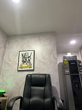 Sexyyykloee - make me horny mmm