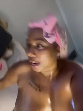CurvyDesire1