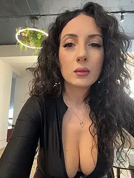 BeckyShineX - Make Me Feel Like a Queen👑