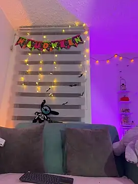 Sophie_cute66 - Two fingers in pussy💦⚠️