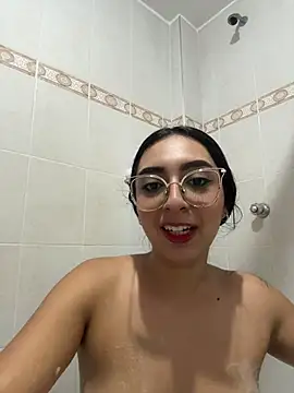 Emmi_miller - pussy close up