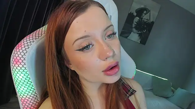 AmberrGaze - sexy nipple play