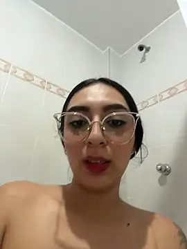 Emmi_miller - pussy close up