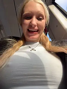 Elfi_InPublic - Pinch nipples under top in full bus