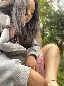 Luna-girl - 户外脱掉内衣裤真空两小时