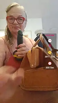 Hot-Muci - Naked show