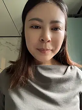 YaoYao8888 - 脱掉内衣直播2分钟