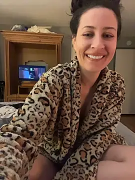 AhlanaLuxe - Edge housewife