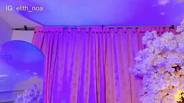 Elith_noa - cristal dildo in my ass + whater body 💦